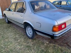 BMW 735i E23 nahradni dily s celeho vozidla - 5