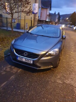 Volvo V40 D3 MOMENTUM 110kW - na opravu / ND - 5