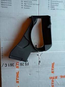 Zahradní traktor Stihl RT 6127 - 5