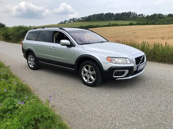 VOLVO XC70 2.4D 136KW 5-VÁLEC AUTOMAT 4x4 XENON - 5