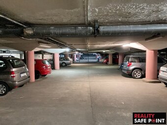 Pronájem garážových stání pro osobní automobily a čtyřkolky  - 5