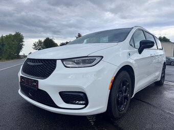 Chrysler Pacifica 3,6 Hybrid RU Radar S type 2022 - 5