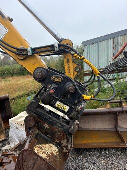 Pásový Bagr Caterpillar 308E2CR - 5