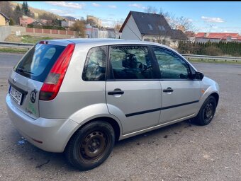 Ford Fiesta - 5