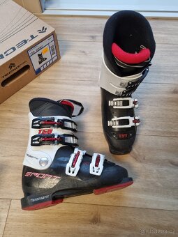 Lyzaky Tecno T50, 34 - 5