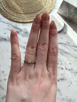 Epesní zlatý diamantový prsten - 5