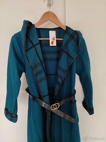 Italsky kabát s kapucí a páskem- Nový - 5