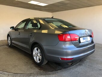 VOLKSWAGEN JETTA 1.2TSI - 5