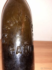 Staré láhve od piva a alkoholu - 5