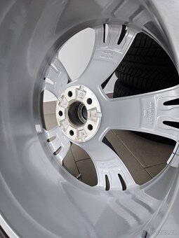 Orig. Audi SQ8/Q8 zimní 285/45/21 - zánovní - 5