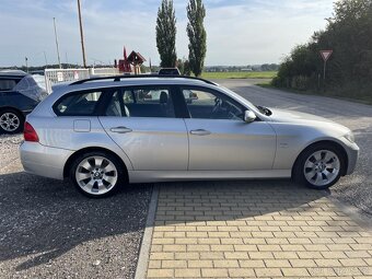 Bmw 325i Touring 4×4 - 5