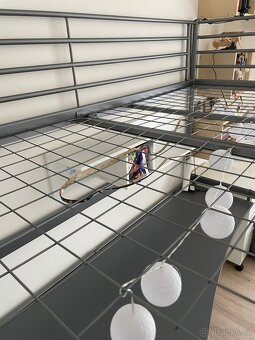 Ikea Svarta vyvýšená postel se stolem - 5