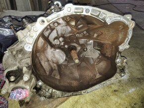 Prodám na Citroen C5 X7 2008, nebo na Peugeot - 5