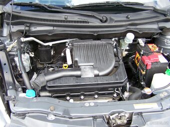 Suzuki Swift 4x4 1.2 i 69 kW r.v.2012 - 5