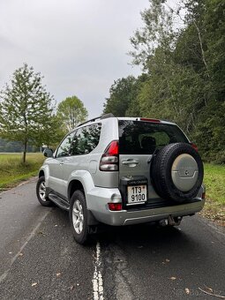 Toyota landcruiser 3.0 4x4 - 5