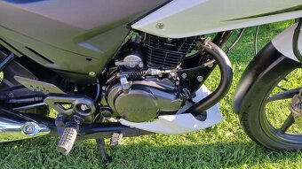 Honda CBF 125 najeto 9425 km  - 5