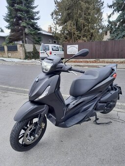 Piaggio Beverly 300i HPE, 2023, 6000km, ZIMNÍ CENA - 5