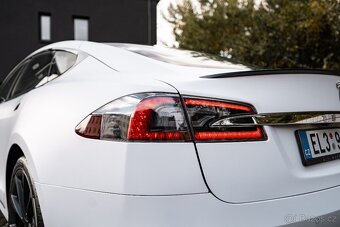 Tesla Model S Ludicrous+ 2021 model FSD SLEVA Záruka - 5