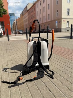 zádový postřikovač STIHL SG 71 - 5