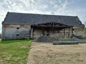 Prodej bývalé sýpky 530 m2 v Žeroticích, okr. Znojmo - 5