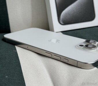 iPhone 15 Pro Max 256 White Titán - 5