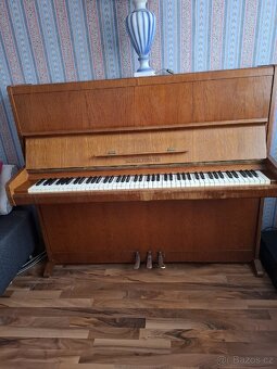 piano August forster - 5