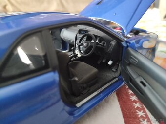 Nissan Skyline GT-R R34 1:18 autoart - 5