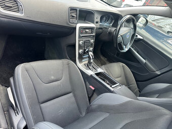 Volvo V60 1,6 D2 automat r.v. 2014 - 5