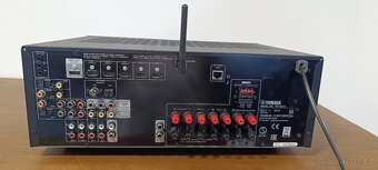 Predám 7.2 AV receiver Yamaha RX-V 679 - 5