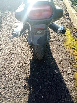 Kawasaki ZZR 600 - 5