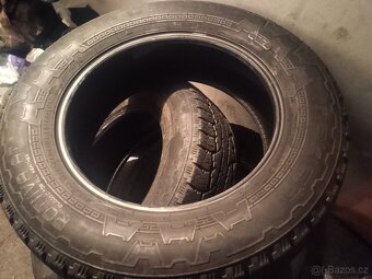 Sada celoroční pneu Nokian 235/65/17 - 5