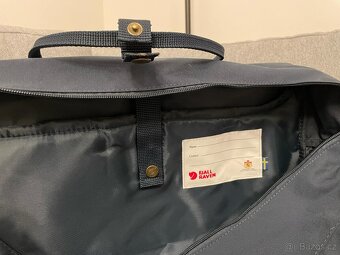 Prodám batoh značky Fjällräven Kanken Weekender Army Blue - 5