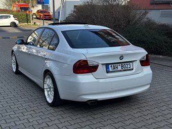 BMW Řada 3 E90 320i 110kW Sedan Navi Aut. klima Šíbr ALU R18 - 5