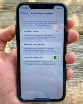 iPhone 11 black - 1. majitelka, nerozdělaný - 5
