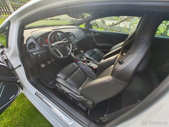 Opel Astra J OPC - 5