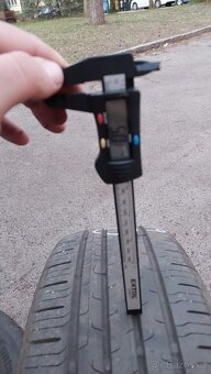 Letní pneu 225/60 R17 Hankook+Continental,4+5mm, cena za 4ks - 5