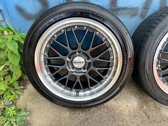ALU DOTZ Revvo Dark r17 ET48 5x112 Letní pneu - 5