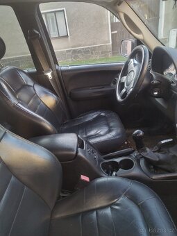 Jeep Cherokee - 5