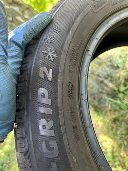 Zimni sadu pneu Semperit 205/60 R16, 6,3mm - 5