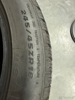 245/45/18 - 5