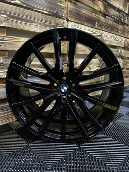 BMW - orig. ALU disky 5x112 R22 pro modely X5, X6 - 5