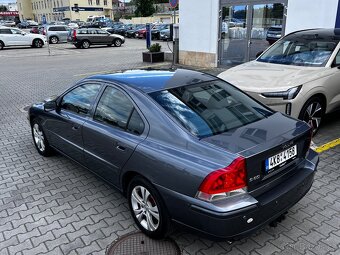 Volvo S60 2,4D 177tkm po servisu - 5