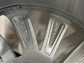 Superb R18 nové alu/zánovní zimní pneu - 5