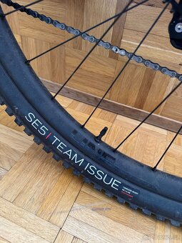 Trek Slash 9.8 XT XL Full Carbon 2022 Model TOP STAV - 5