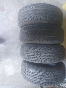 Pneu 185/60 R14 82H - 5