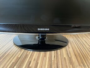 Televize/monitor - 5