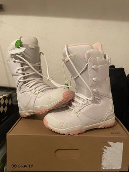 Obuv, boty na snowboard, velikost 38,5 - 5