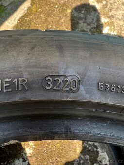 Letní sada pneu 225/45 R19 DUNLOP - 5