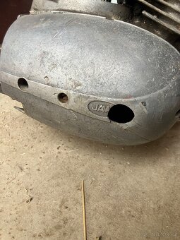 Jawa 250 motor - 5