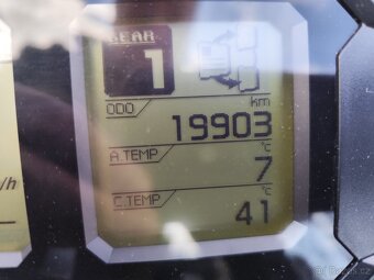 YAMAHA TRACER 900 - 5